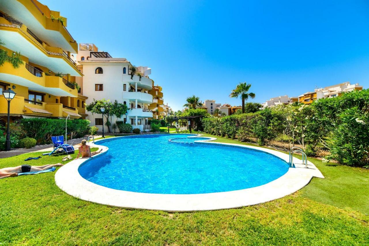 Apartmento Carla Punta Prima Torrevieja Exterior photo