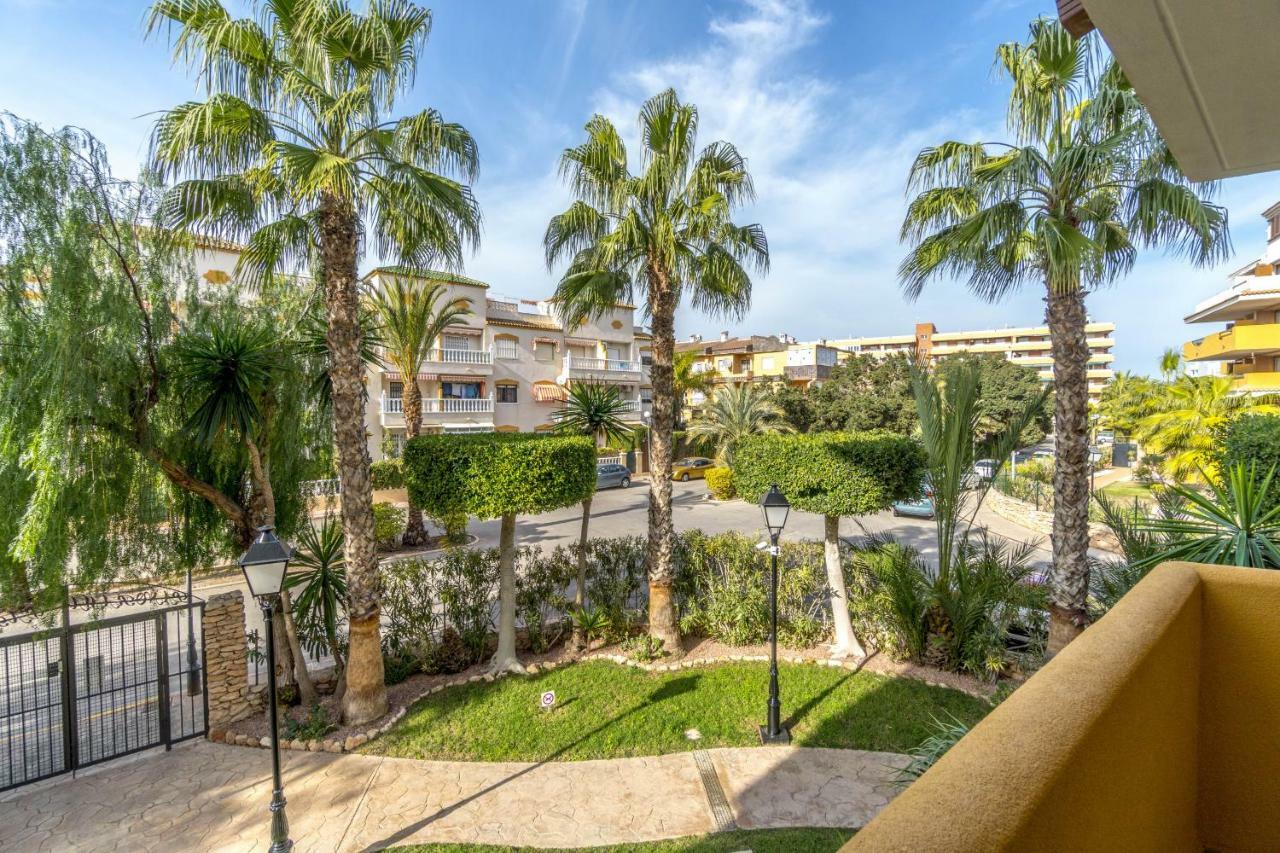 Apartmento Carla Punta Prima Torrevieja Exterior photo