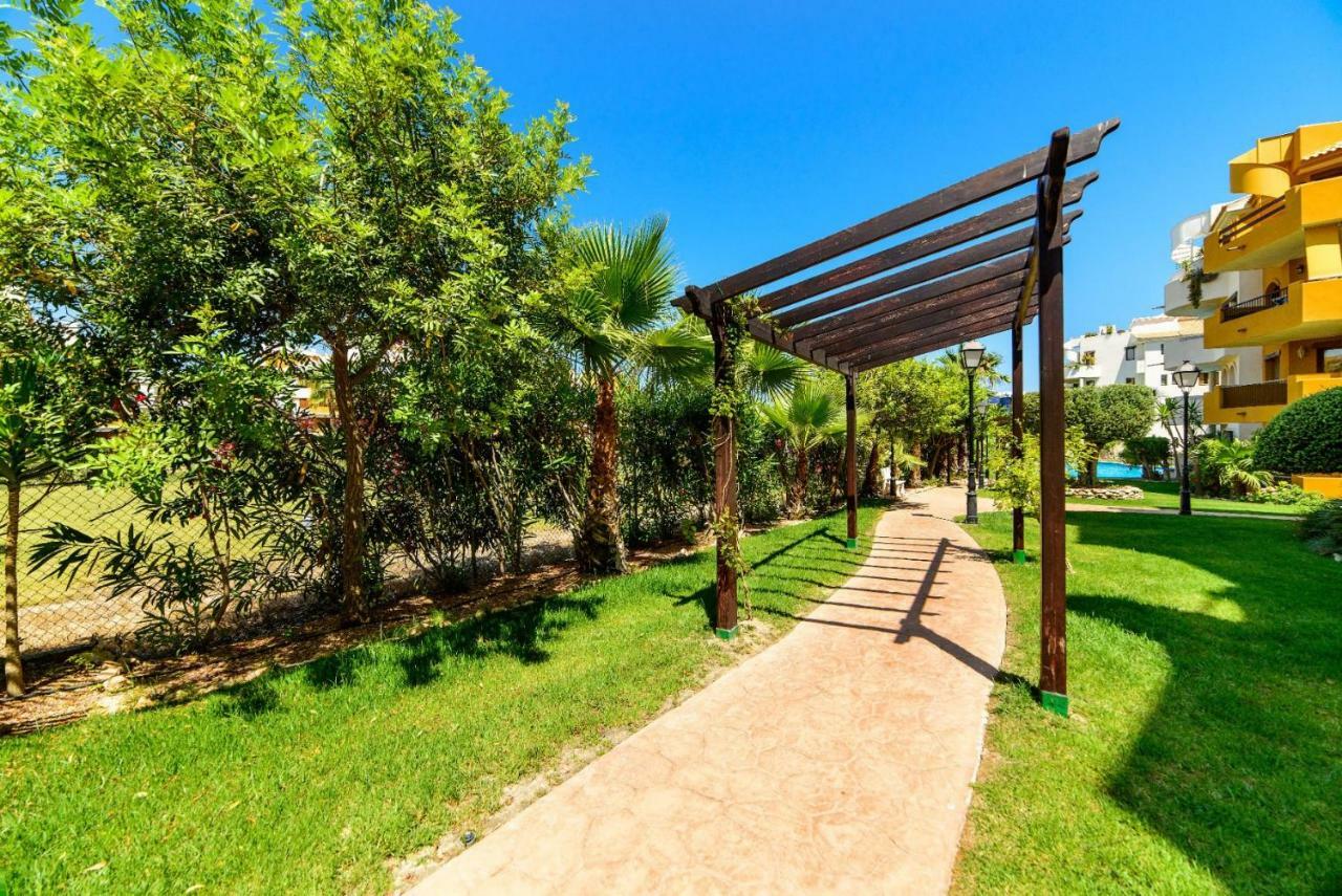 Apartmento Carla Punta Prima Torrevieja Exterior photo
